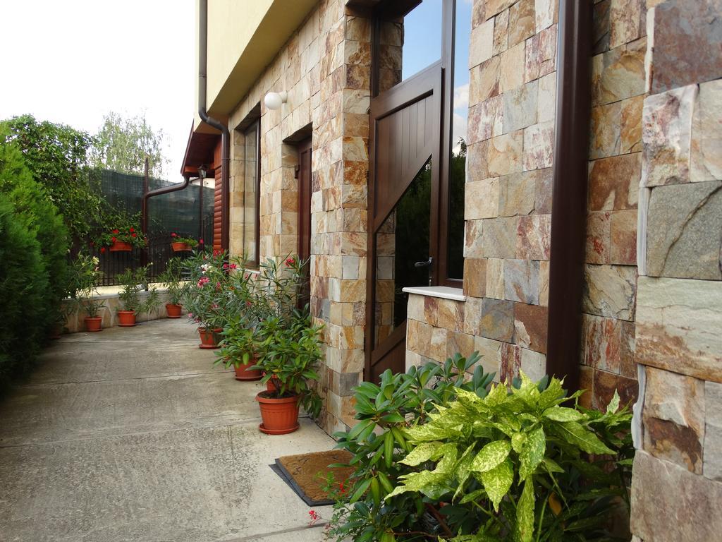 Guest House Ivel Сапарева-Баня Экстерьер фото